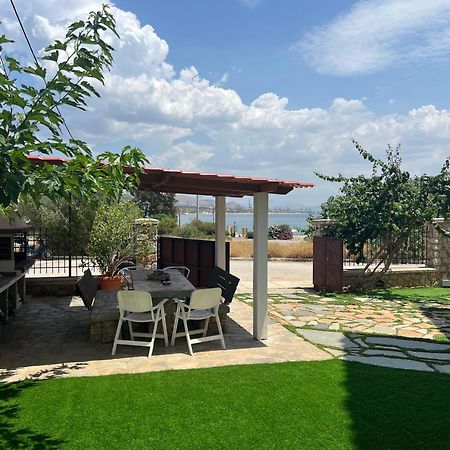 Apartment In Salamina With Garden & Sea View Selinia 外观 照片